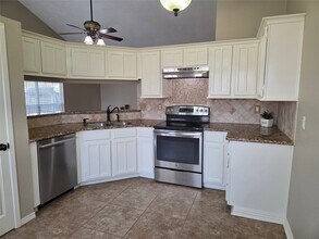 4203 Spinks Creek Ln in Spring, TX - Building Photo - Building Photo