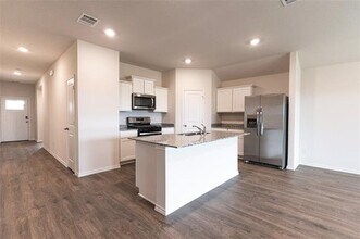 764 Tiger Lily Wy in Pilot Point, TX - Building Photo - Building Photo