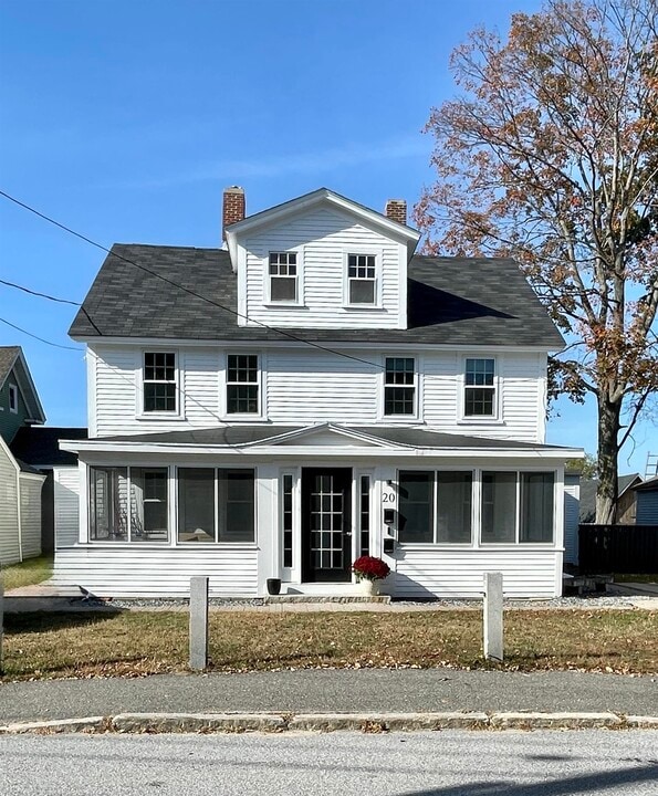 20 Chapel St in Concord, NH - Building Photo