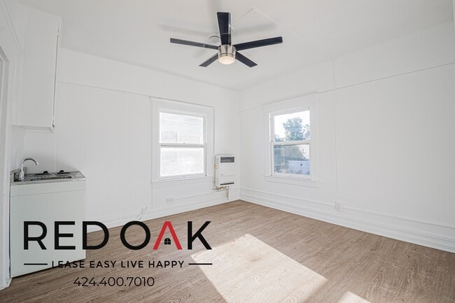 property at 1423 S Burlington Ave