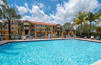 7220 NW 114th Ave in Doral, FL - Building Photo - Building Photo