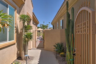 67372 Zuni Ct in Cathedral City, CA - Building Photo - Building Photo