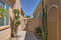 67372 Zuni Ct in Cathedral City, CA - Foto de edificio - Building Photo