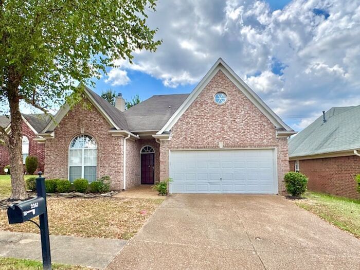 2267 Purple Leaf Ln in Memphis, TN - Building Photo