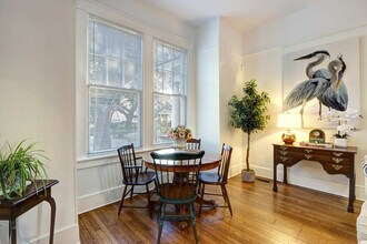 306 E Victory Dr in Savannah, GA - Building Photo - Building Photo