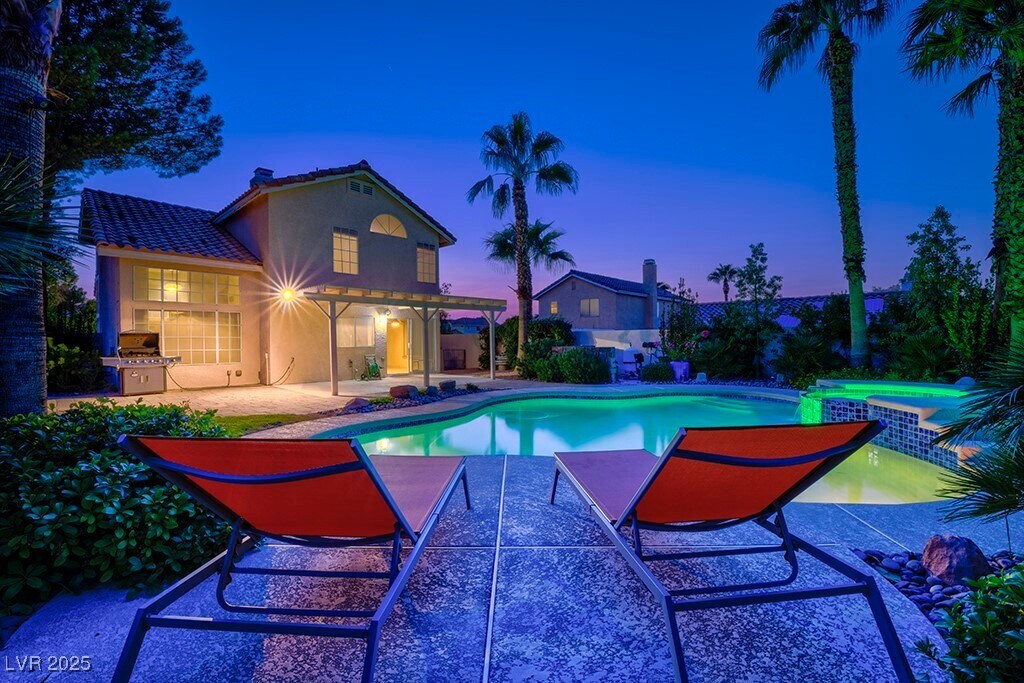 2394 Millcroft Dr in Henderson, NV - Building Photo