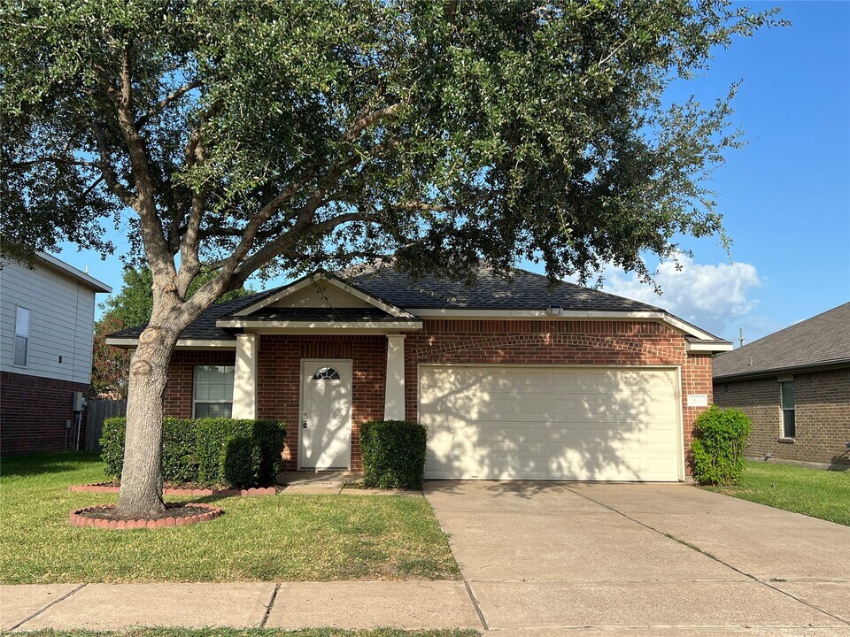 7523 Blossommist Ln in Richmond, TX - Building Photo