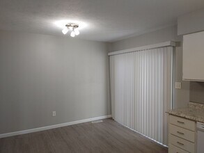 35 Campbell Dr in Parkersburg, WV - Building Photo - Building Photo