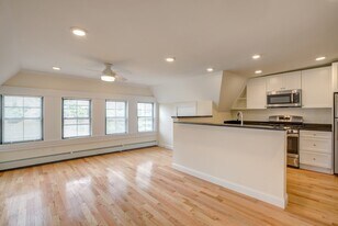 220 Commonwealth Ave, Unit 24 in Chestnut Hill, MA - Building Photo
