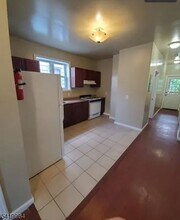 231 Rhode Island Ave in East Orange, NJ - Building Photo - Building Photo
