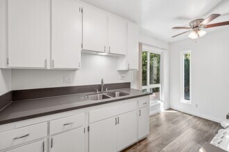 Westland @ Greenleaf in Long Beach, CA - Building Photo - Building Photo