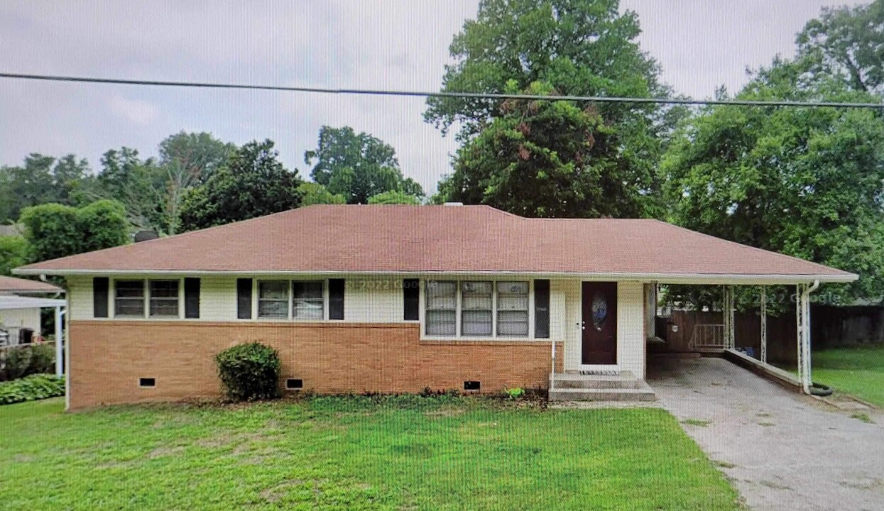 308 Williams Dr in Dyersburg, TN - Building Photo