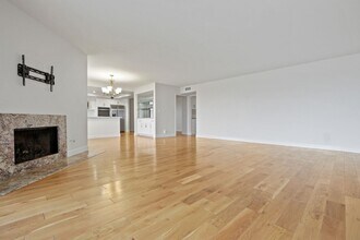 1995 Molino Ave in Signal Hill, CA - Building Photo - Building Photo