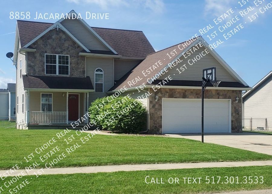 8858 Jacaranda Dr in Dimondale, MI - Building Photo