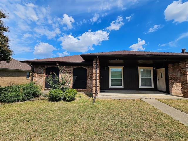 211 Cole St in Garland, TX - Building Photo - Building Photo