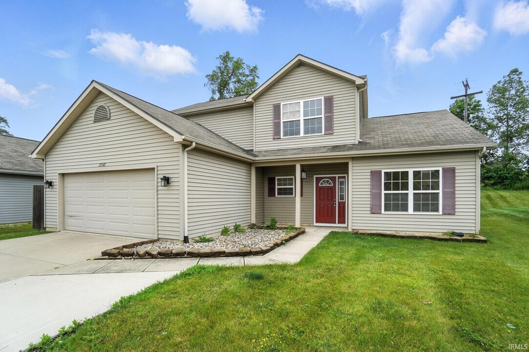12562 Shearwater Run in Fort Wayne, IN - Building Photo