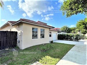 8153 SW 163rd Ave in Miami, FL - Building Photo - Building Photo