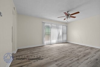 3035 E. Mariquita St. in Long Beach, CA - Foto de edificio - Building Photo