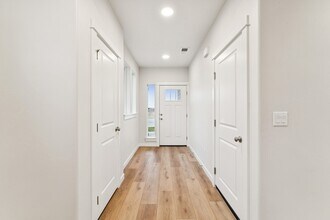 2264 E Misty Fls St in Kuna, ID - Building Photo - Building Photo