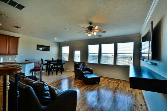 property at 3205 Victorian Manor Ln