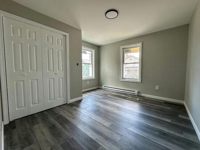 36 2nd Ave in Waterbury, CT - Building Photo - Building Photo