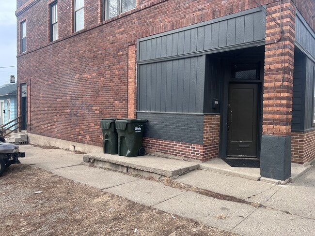 property at 1001 Dubuque St