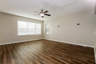 12608 Evington Point Dr in Riverview, FL - Building Photo - Building Photo