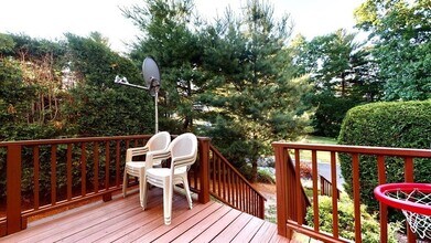 445 Captain Eames Cir in Ashland, MA - Building Photo - Building Photo