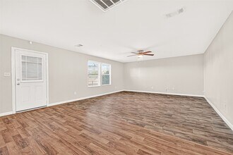 2030 Stonework Ln in Missouri City, TX - Building Photo - Building Photo