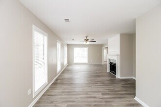 225 Turtle Cv in Carrollton, GA - Building Photo - Building Photo