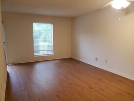 298 Yelton Ct in Nashville, TN - Building Photo