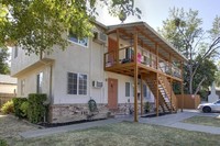 2701 San Fernando Way in Sacramento, CA - Foto de edificio - Building Photo