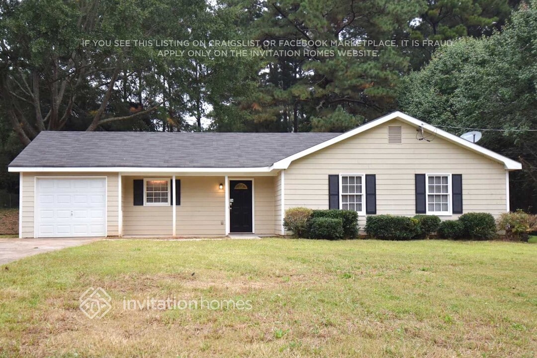 105 Mountain View Cir in Covington, GA - Building Photo