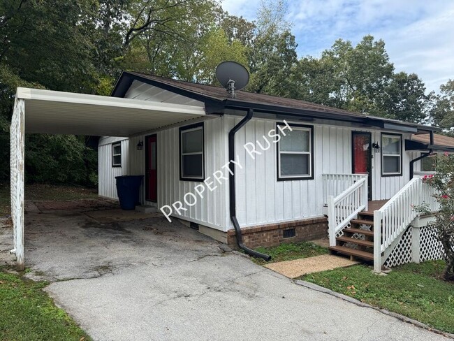 property at 3210 Joselin Ln