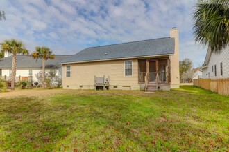 1205 Lakefront Dr in Charleston, SC - Building Photo - Building Photo