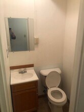 930 W 3rd St in Waterloo, IA - Building Photo - Building Photo