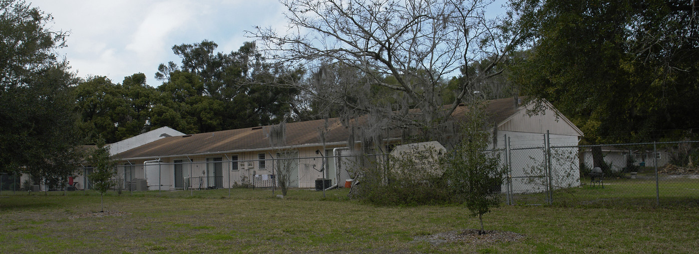 110 SE 8th St in Gainesville, FL - Building Photo