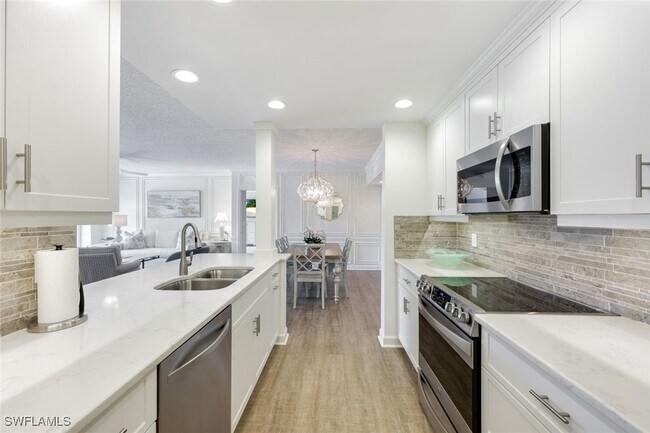 797 Willowbrook Dr