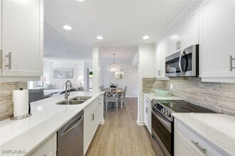 797 Willowbrook Dr in Naples, FL - Building Photo - Building Photo