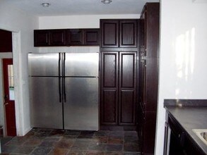 614 S Main St-Unit -1 in Mt. Pleasant, MI - Building Photo - Building Photo