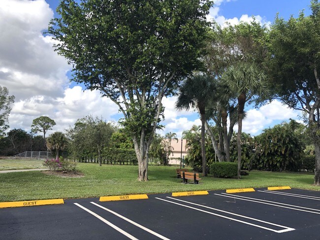 829 Camino Rd-Unit -207-C in Delray Beach, FL - Building Photo - Building Photo