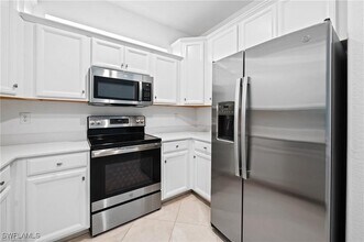 2616 Vine Ave in Naples, FL - Building Photo - Building Photo