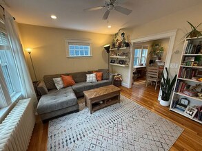 21 Saint Peter St, Unit 1A in Boston, MA - Building Photo - Building Photo