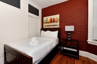440 W 45th St-Unit -3E in New York, NY - Building Photo - Building Photo