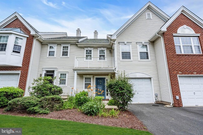 property at 206 Sandpiper Ct