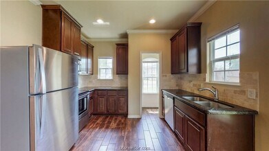 111 Southland St, Unit 7308 in College Station, TX - Building Photo - Building Photo