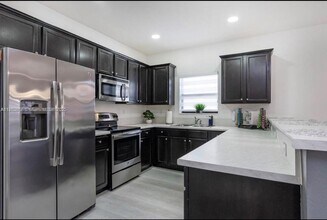 15461 SW 173rd Ln in Miami, FL - Building Photo - Building Photo