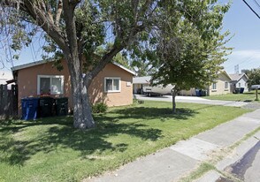 1505-1517 Orlando Way in Sacramento, CA - Building Photo