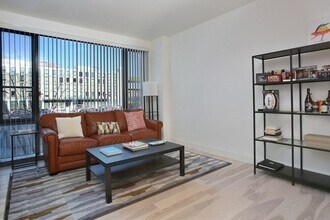 32 Traveler St in Boston, MA - Building Photo - Building Photo