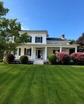 169 Greeves Rd in New Hampton, NY - Building Photo